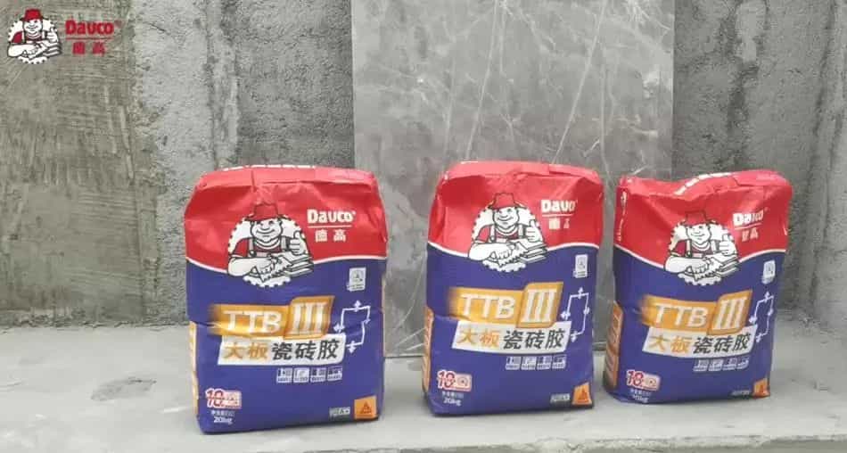 C2级的大板瓷砖胶，凭啥刚上市就很火？